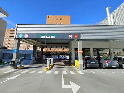 Mercadona Calle Adelfas, 38, Madrid
