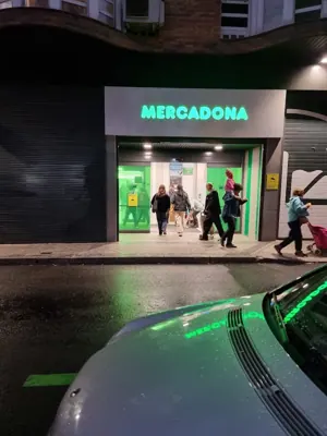 Mercadona Calle Villa de Arbancón, 4, Madrid