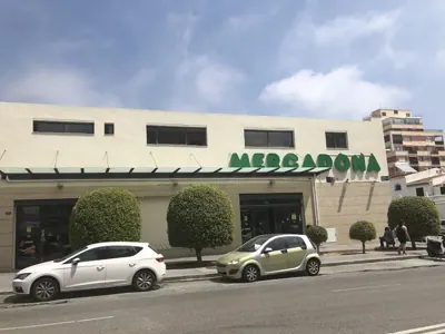 Mercadona Avenida Juan Sebastián Elcano, 147, Málaga