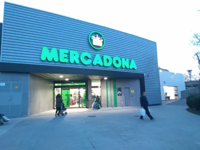 Mercadona Calle Josep Vilar, 1, Martorell
