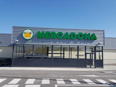 Mercadona Calle Sor Ángela de la Cruz, 87, Osuna