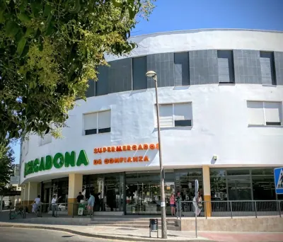 Mercadona Avenida Plataneros, s/n, Pilas
