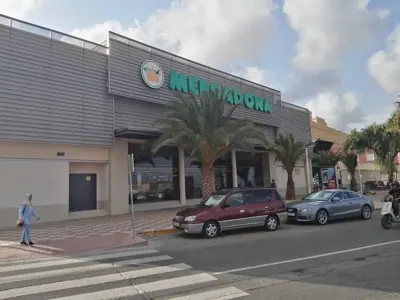 Mercadona Calle Barcelona, 42, Puçol