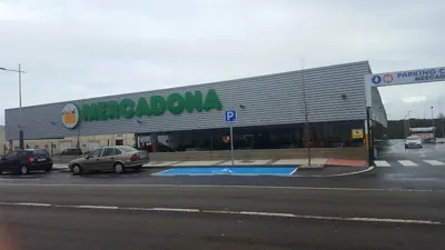Mercadona Avenida Daria de Ribadeo, 34, Ribadeo