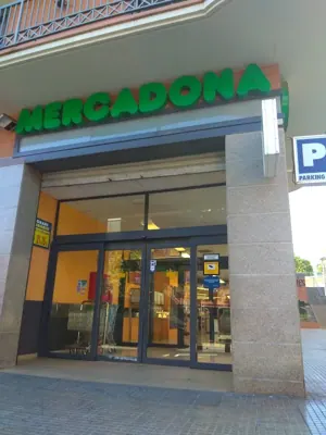 Mercadona Calle de Les Basses, 23, Rubí