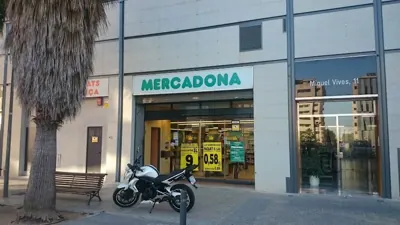 Mercadona Avenida Jacquard, 48, Terrassa