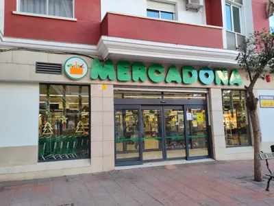 Mercadona Calle Seis de Junio, 64, Valdepeñas