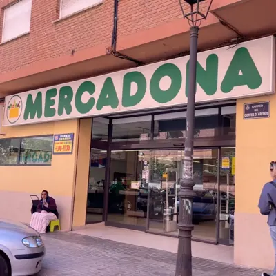Mercadona Calle Cortes Dearenoso, 5, Valencia