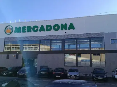 Mercadona Calle Joaquín Velasco Martín, 7, Valladolid