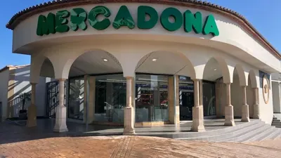 Mercadona Avenida Trenc D'Alba, 19, Jávea