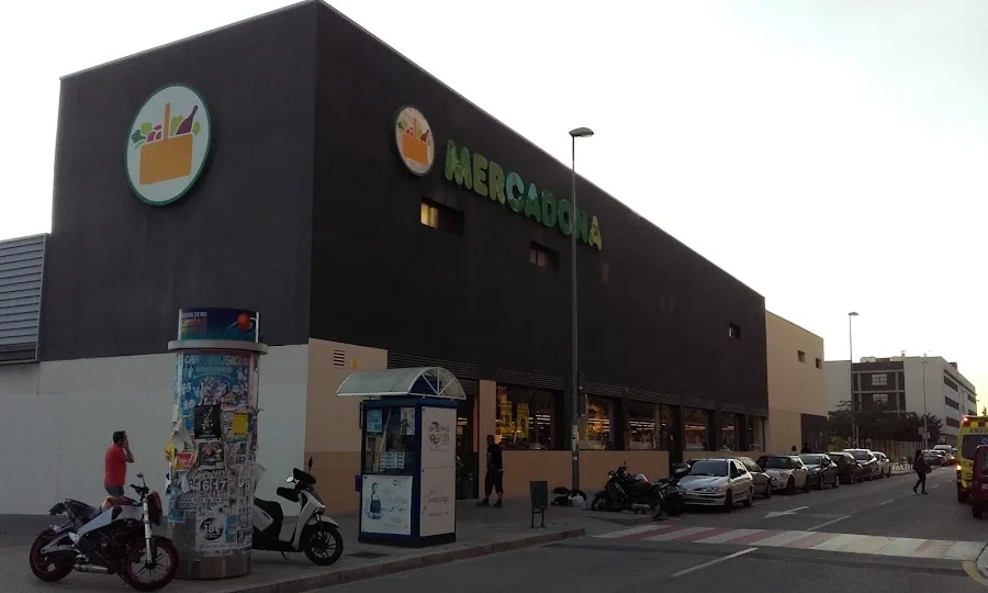 Supermercado Mercadona en Passeig del Terraplé, 85, Molins de Rei