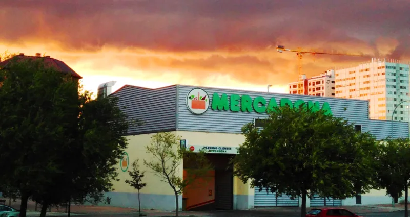 Supermercado Mercadona en Avenida Valencia, 41, Muro de Alcoy