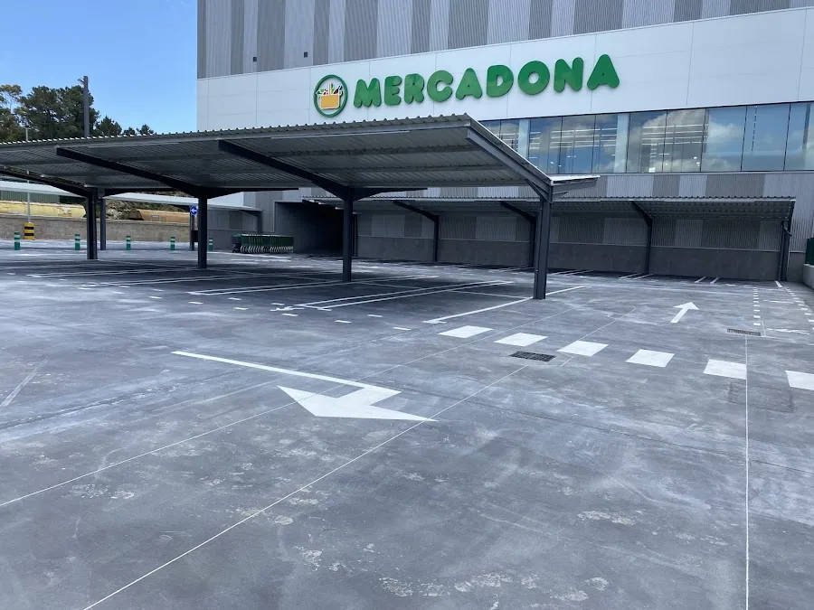 Supermercado Mercadona en Avenida 25 de Xullo, 45, O Carballiño