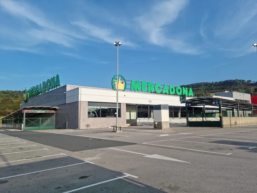 Supermercado Mercadona en Elbarrena Kalea, 1, Oiartzun