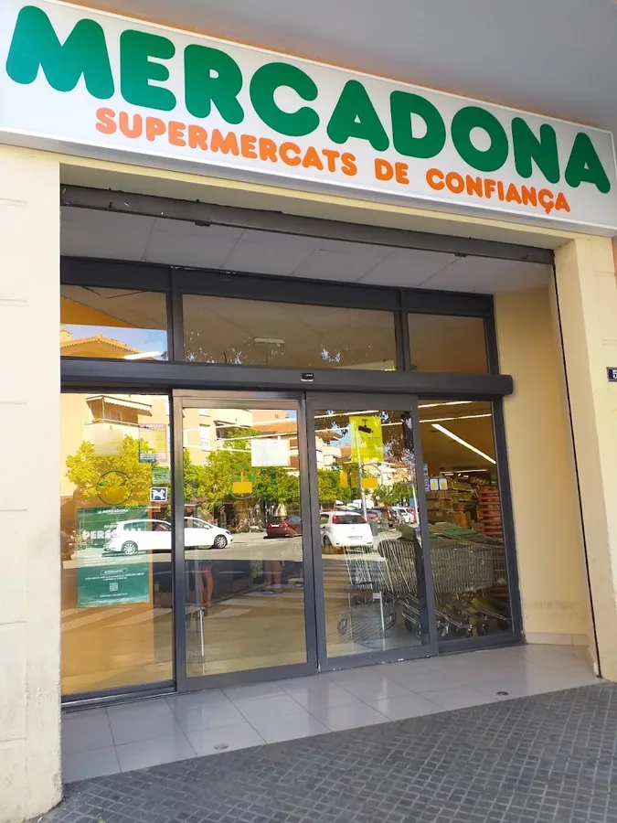 Supermercado Mercadona en Calle Eusebio Estada, 80, Palma