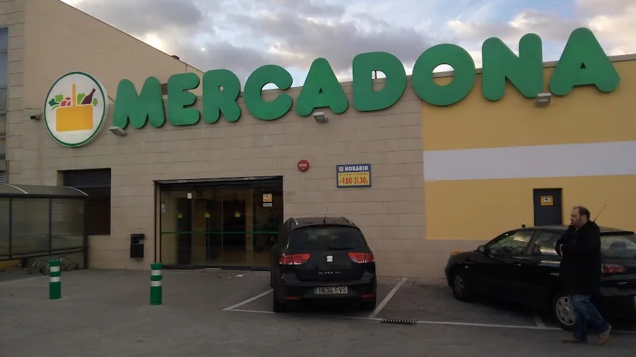Supermercado Mercadona en Avenida de los Planetas, s/n, Parla