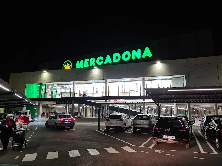Supermercado Mercadona en Avenida Clara Campoamor, s/n, Picassent