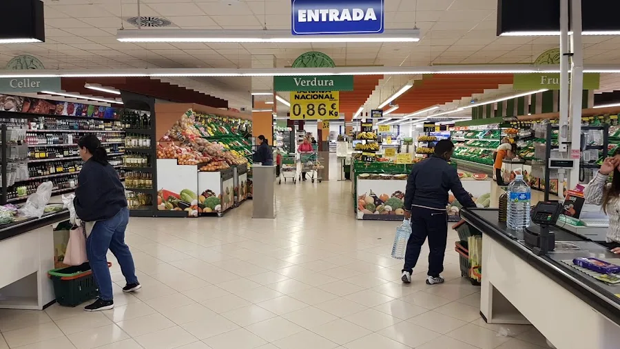 Supermercado Mercadona en Calle Garbí, 94, Pineda de Mar