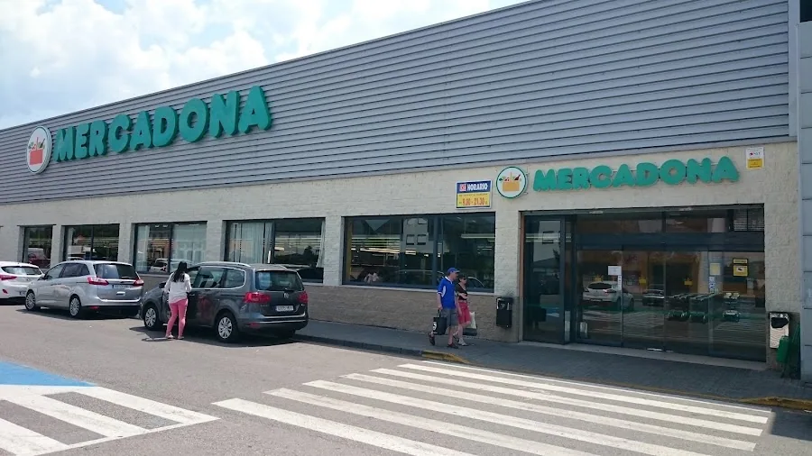 Supermercado Mercadona en Avenida de los Escritores,11 P.c.la Herreria, Ponferrada