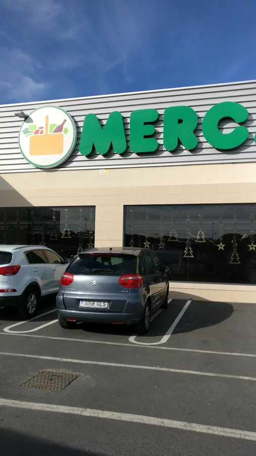 Supermercado Mercadona en Avenida de la Libertad, Punta Umbría