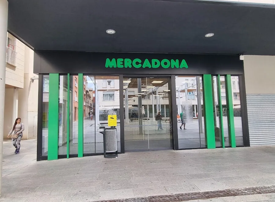 Supermercado Mercadona en Plaza Evarist Fabregas, 1, Reus