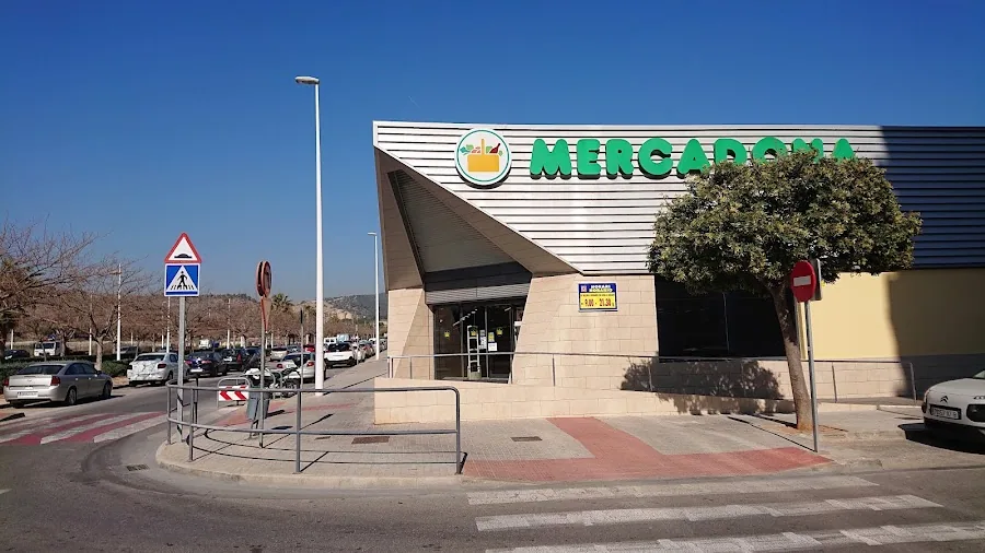 Supermercado Mercadona en Calle Agermanats, 116, Sagunto
