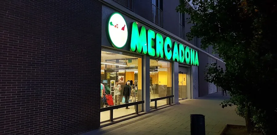 Supermercado Mercadona en Avenida Generalitat, 116, Santa Coloma de Gramenet