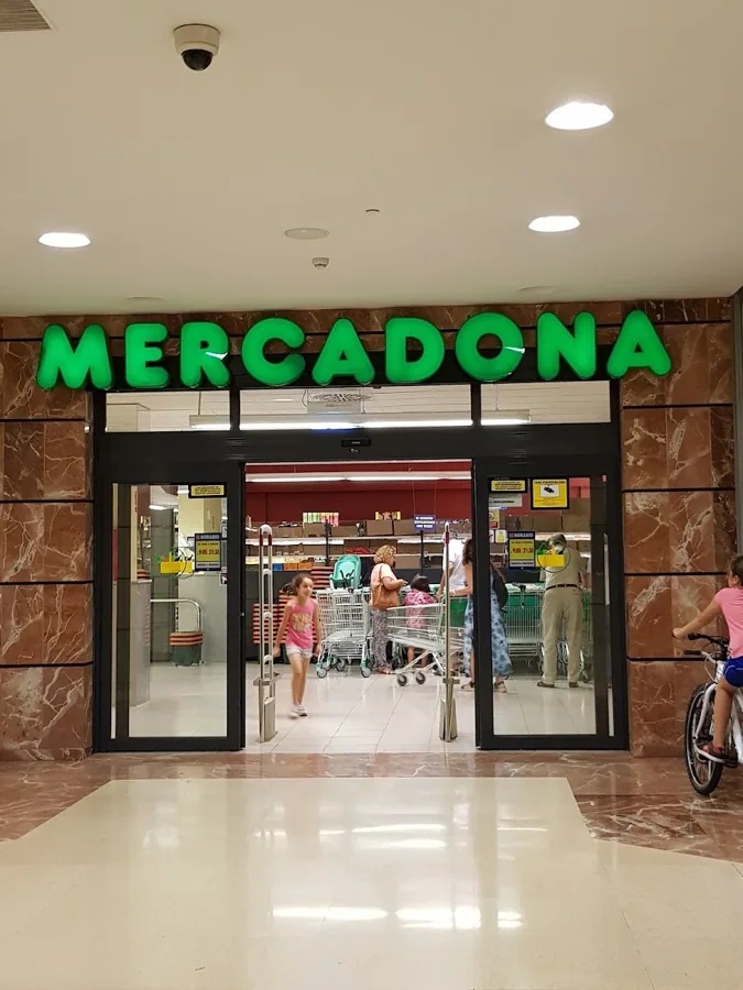 Supermercado Mercadona en Calle Fernández Navarro, 50a (c.c. la Ola), Santa Cruz de Tenerife