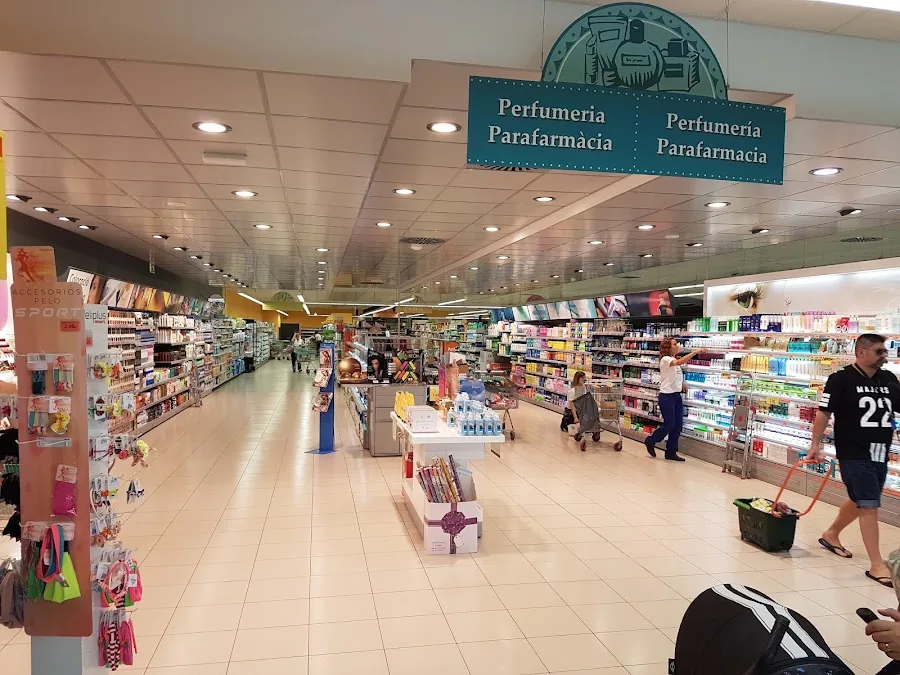 Supermercado Mercadona en Urbanización S'Olivera, s/n, Santa Eulària des Riu