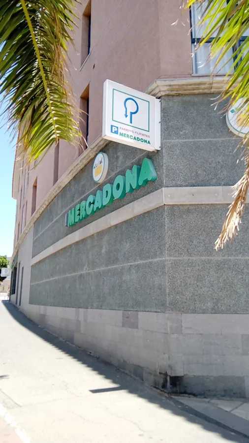 Supermercado Mercadona en Avenida Decanarias, 495, Santa Lucía de Tirajana
