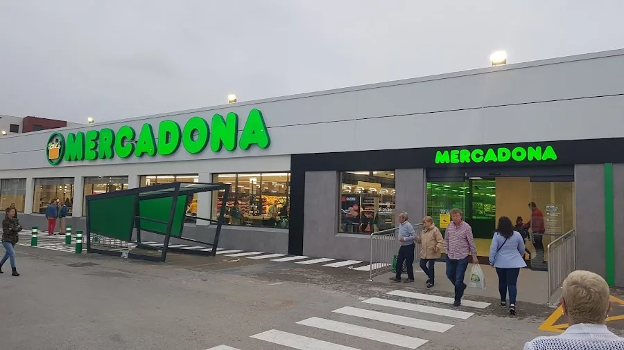 Supermercado Mercadona en Calle Julio Jaurena, 4, Santander
