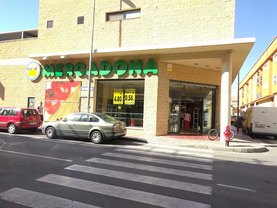 Supermercado Mercadona en Avenida Juan Carlos |, 17, Santomera