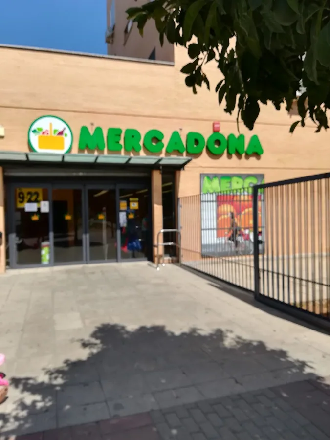 Supermercado Mercadona en Calle Concepción Estevarena, s/n, Sevilla