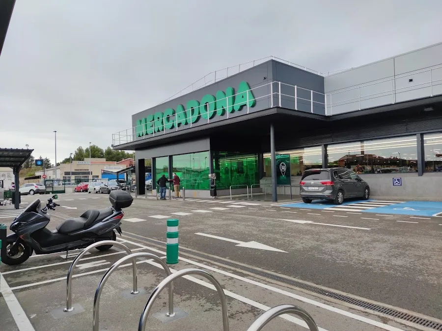 Supermercado Mercadona en Calle Teresa Cajal, s/n, Tarazona