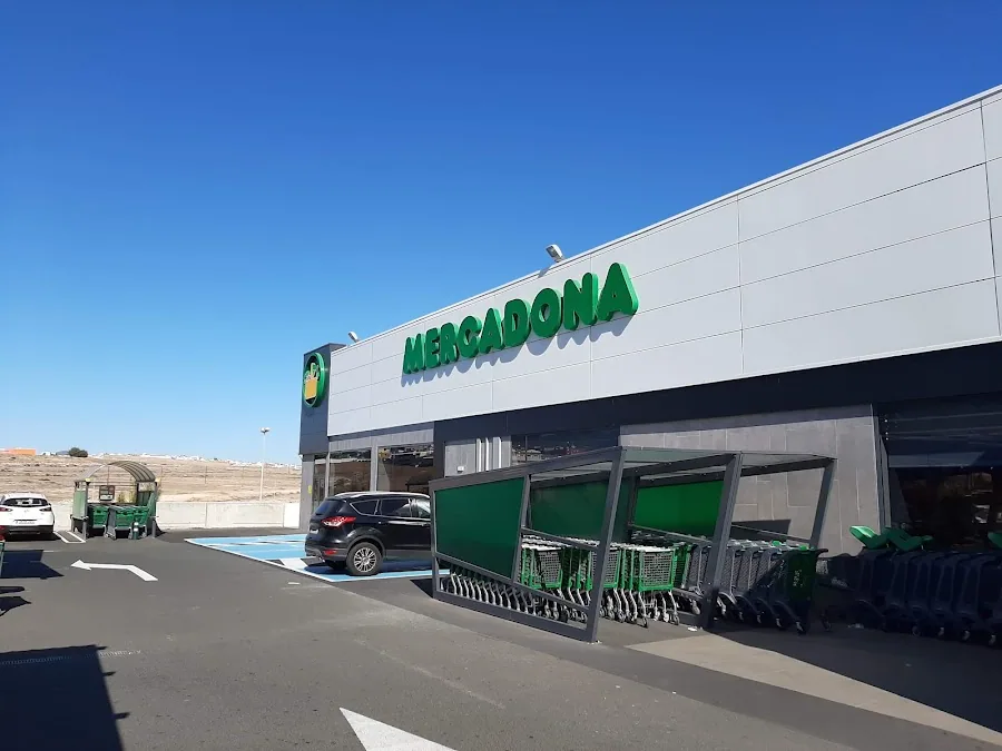 Supermercado Mercadona en Calle Labrador, s/n (pol. Ind. Salinetas), Telde