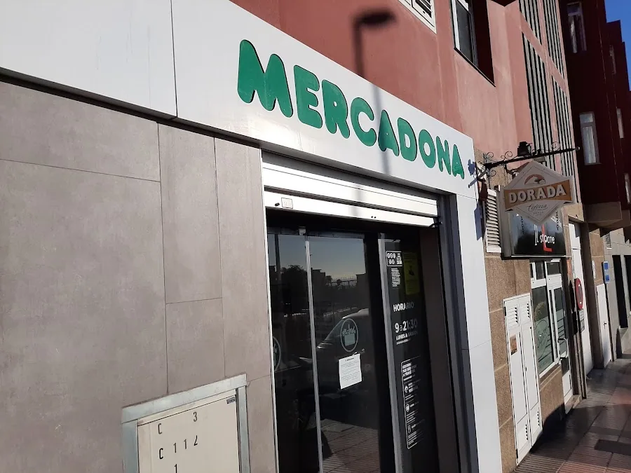 Supermercado Mercadona en Calle Secundino Delgado, 32, Telde