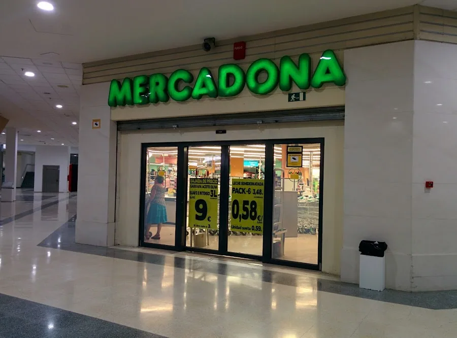 Supermercado Mercadona en Avenida del Vedat, s/n (c.c.las Américas), Torrent