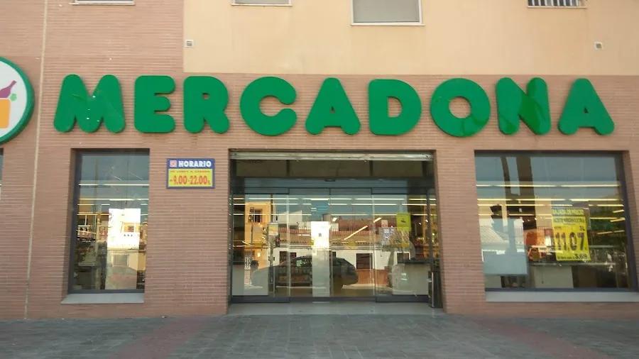 Supermercado Mercadona en Calle Doña Marcela, 4, Utrera
