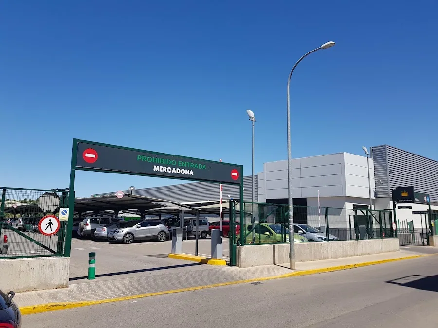 Supermercado Mercadona en Calle Nuestra Señora de Llanos, s/n, Valdepeñas