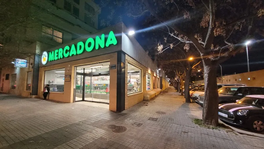 Supermercado Mercadona en Avenida Alfahuir, 35, Valencia
