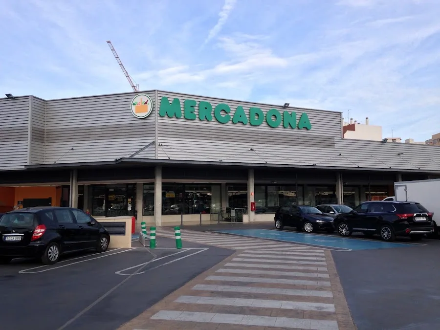Supermercado Mercadona en Calle Campos Crespo, 28, Valencia