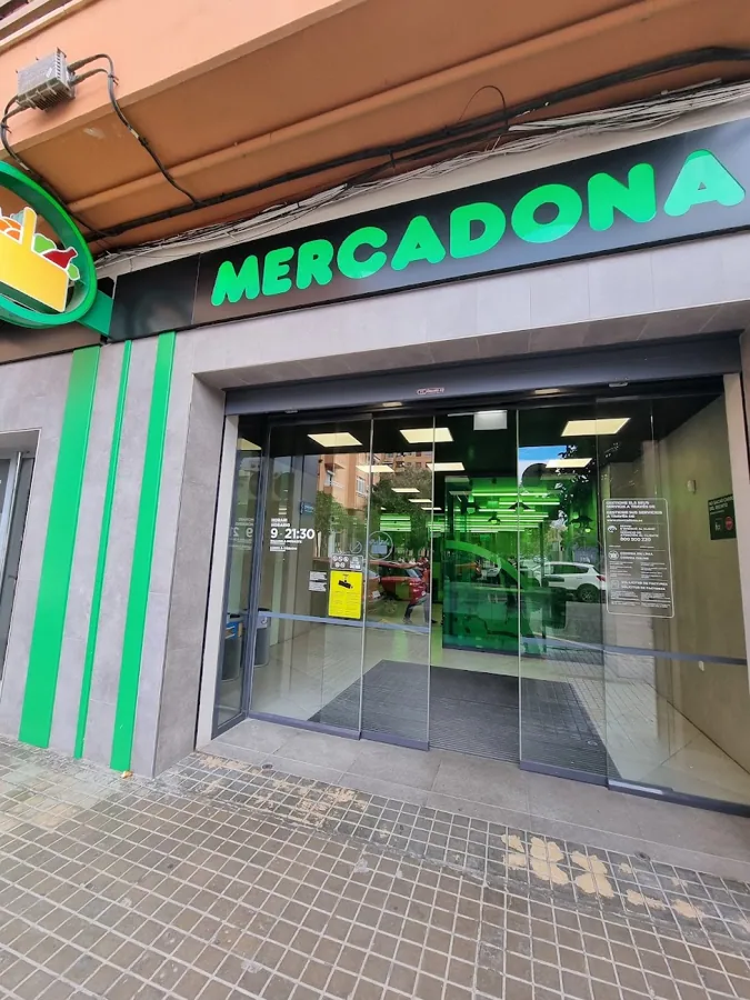Supermercado Mercadona en Calle Emilio Baró, 68, Valencia