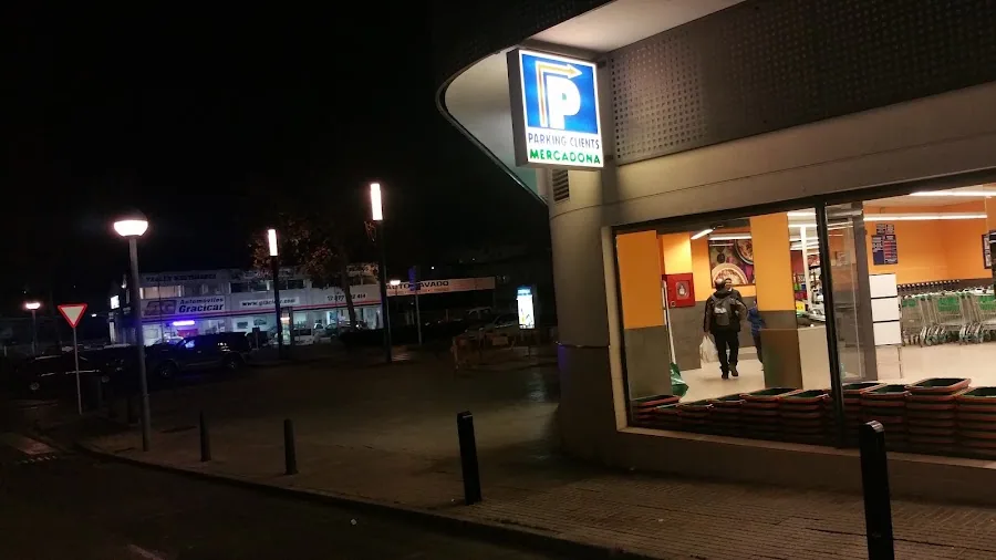 Supermercado Mercadona en Avenida Ramón D'Olzina, 59, Vila-seca