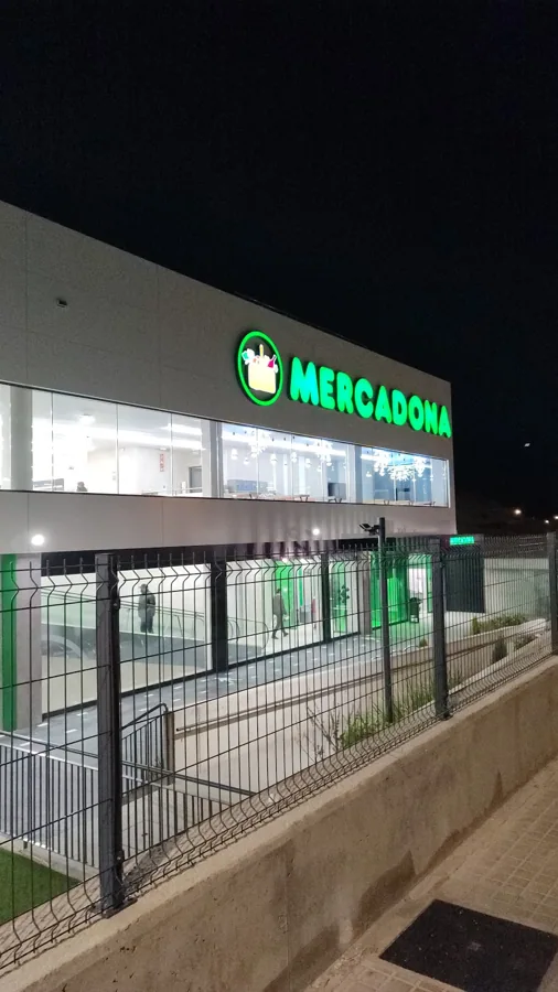 Supermercado Mercadona en Calle Enric Prat de la Riba, 101, Vilanova del Camí
