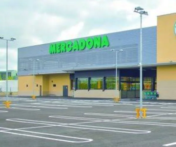 Supermercado Mercadona en Calle Alto de Armentia, 7, Vitoria-Gasteiz