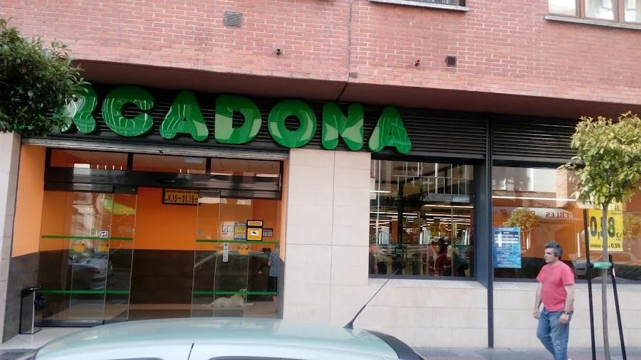Supermercado Mercadona en Calle Simón de Anda, 19, Vitoria-Gasteiz