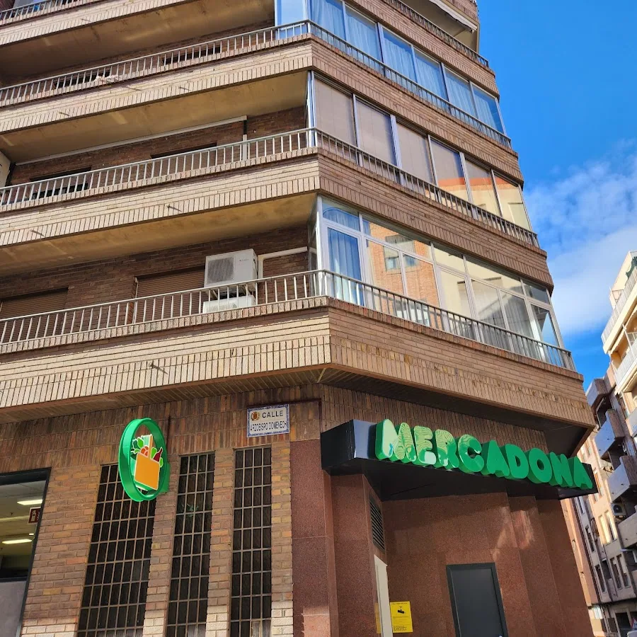 Supermercado Mercadona en Calle Arzobispo Domenech, 20, Zaragoza